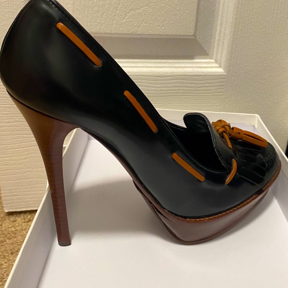 Ralph Laurent Collection Oxford Heels